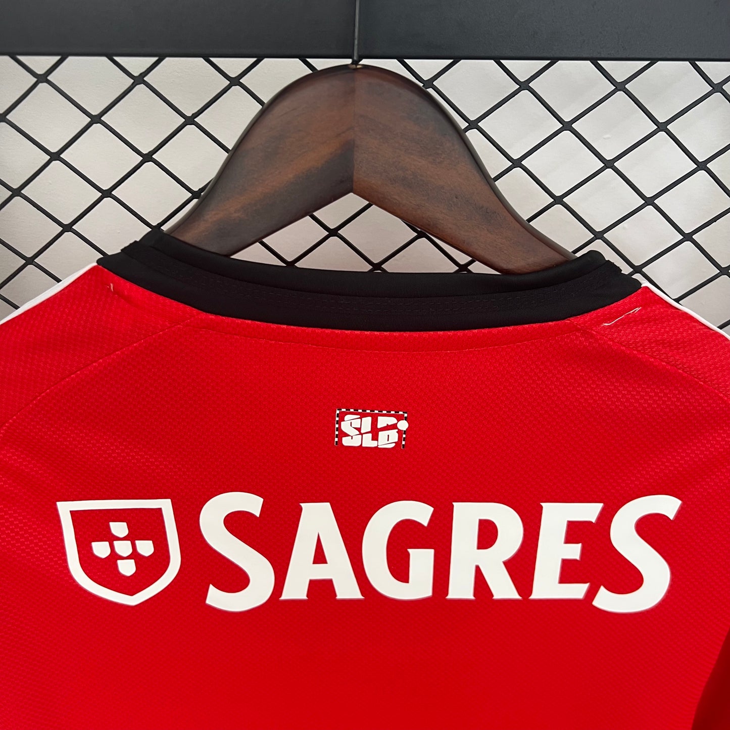 Camisola Principal Manga Comprida SL Benfica Torcedor Temporada 2025-2026