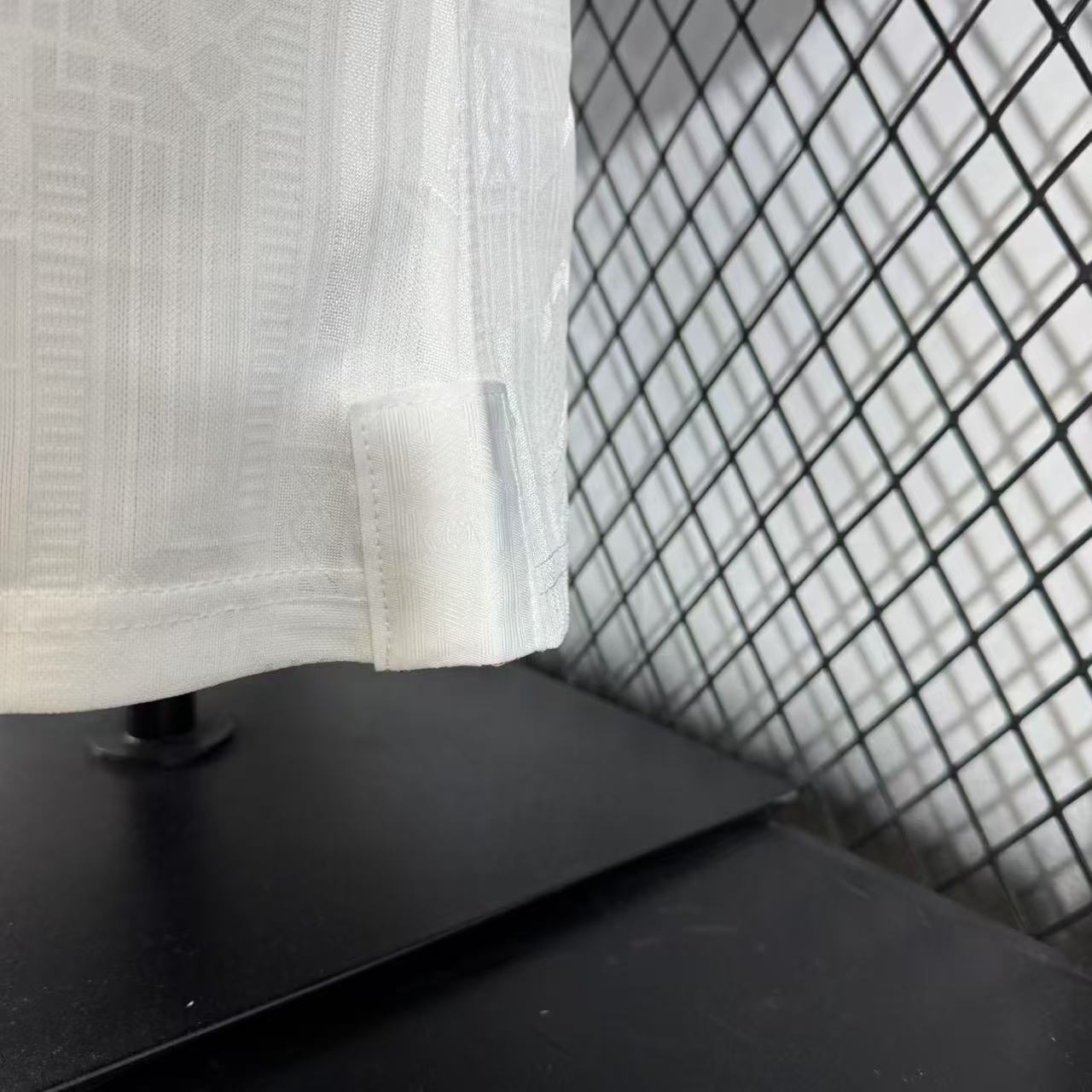 Camisa Arsenal 2025/26 - Jogador Masculina - Branca