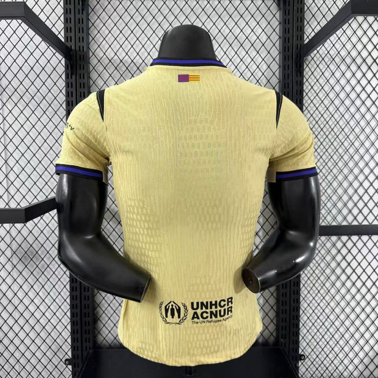 Camisa Barcelona II 2025 Jogador Masculina - Dourada