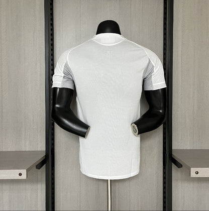 Camisola Principal 25/26 do Real Madrid